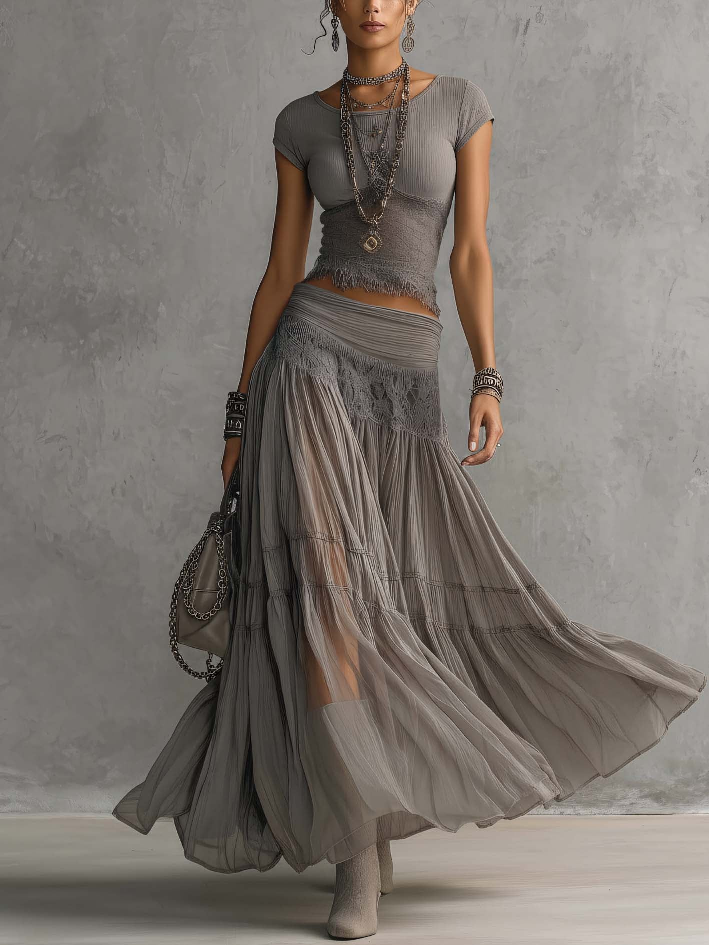 Alba™ | Conjunto gris con top de encaje y falda larga plisada