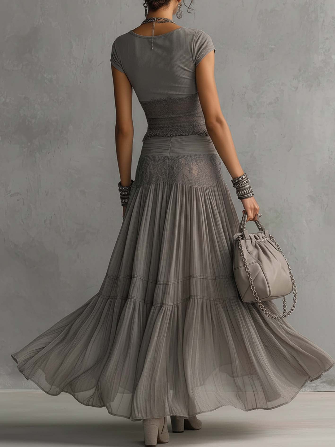 Alba™ | Conjunto gris con top de encaje y falda larga plisada