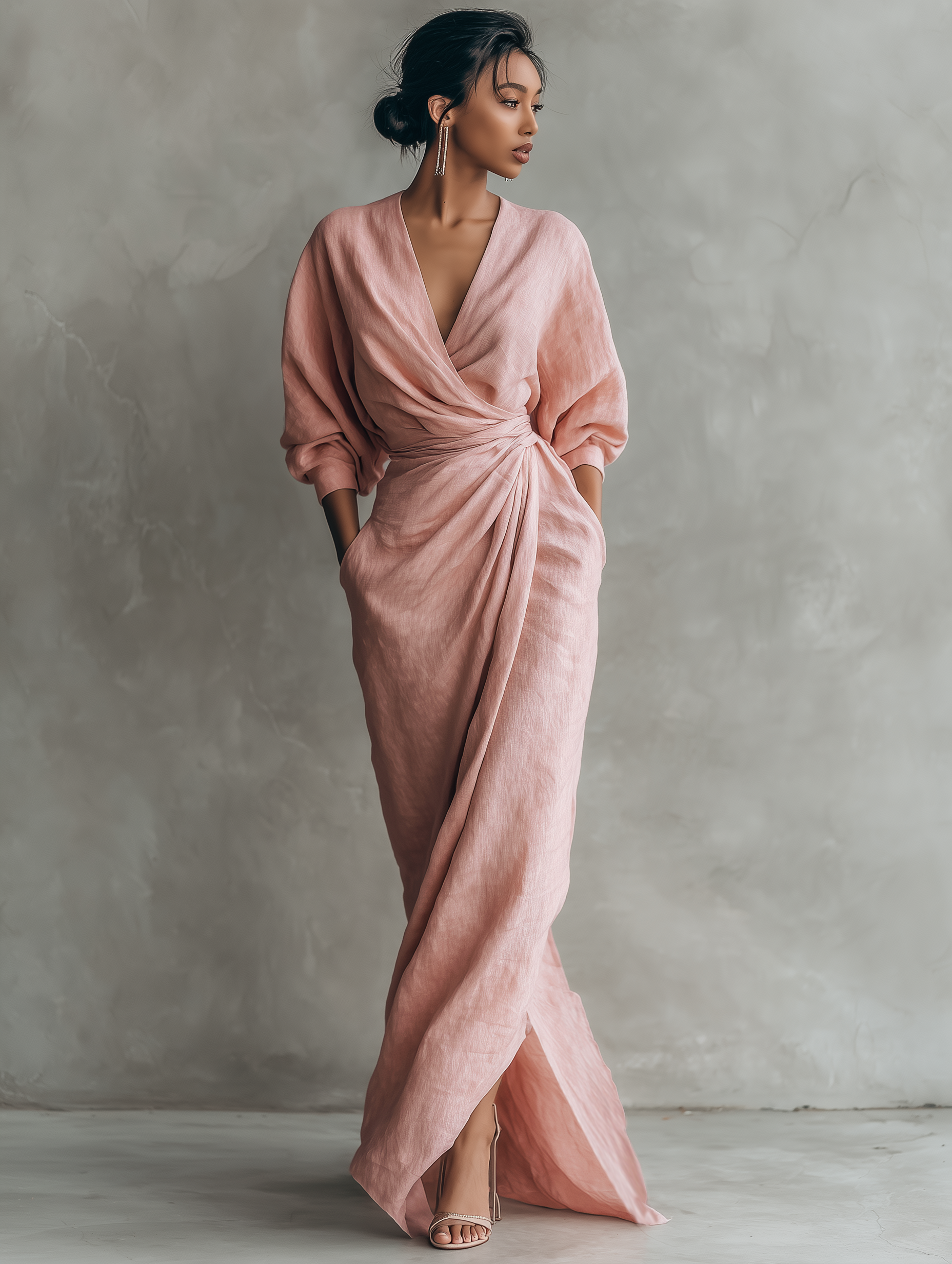 Taylor - Vestido Maxi Minimalista en Rosa con Escote en V de Mezcla de Lino para Mujer