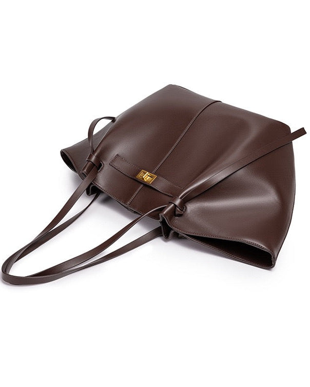 ARIA | Bolso Luxe Curve — El Complemento que lo Dice Todo