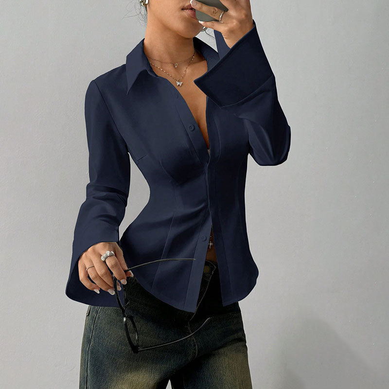 Camisa de manga larga ajustada con cuello en V y talle definido