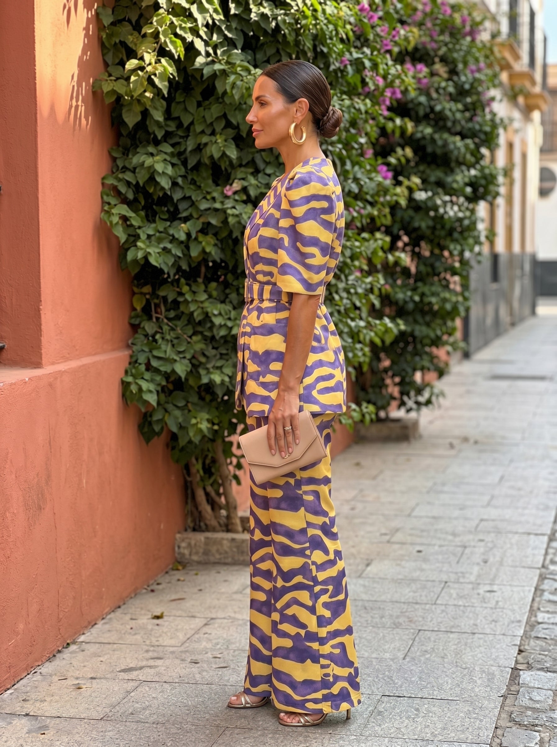 Lavinia | Conjunto fluido de blazer peplum y pantalón palazzo
