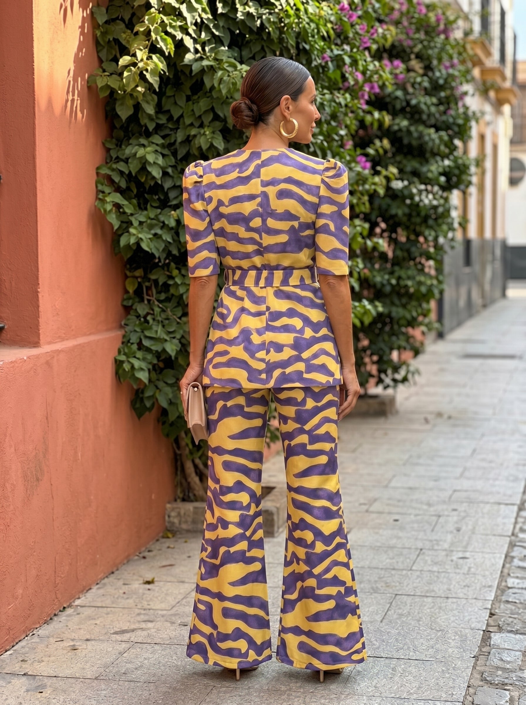 Lavinia | Conjunto fluido de blazer peplum y pantalón palazzo