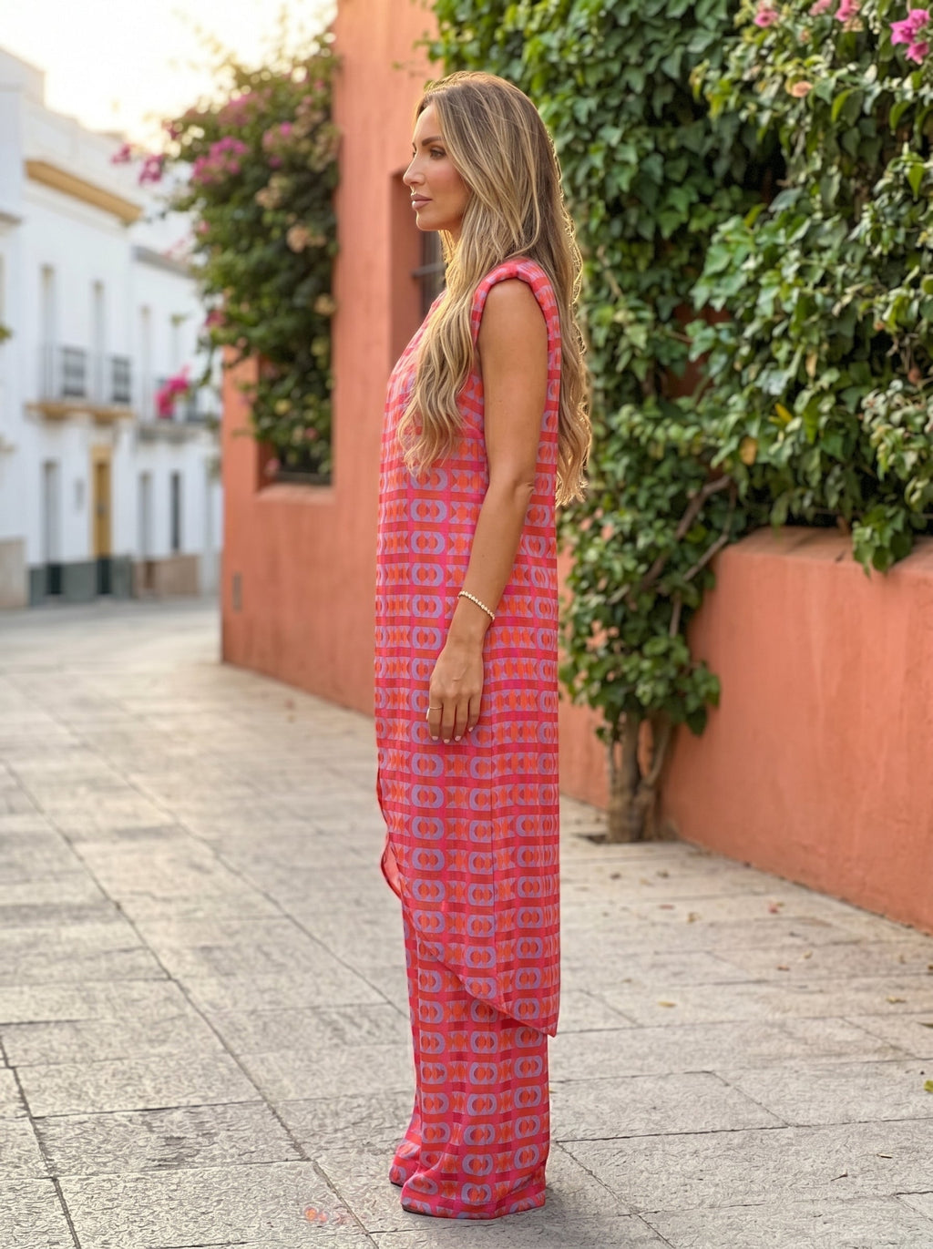 Vera | Conjunto fluido de túnica y pantalón palazzo con estampado retro