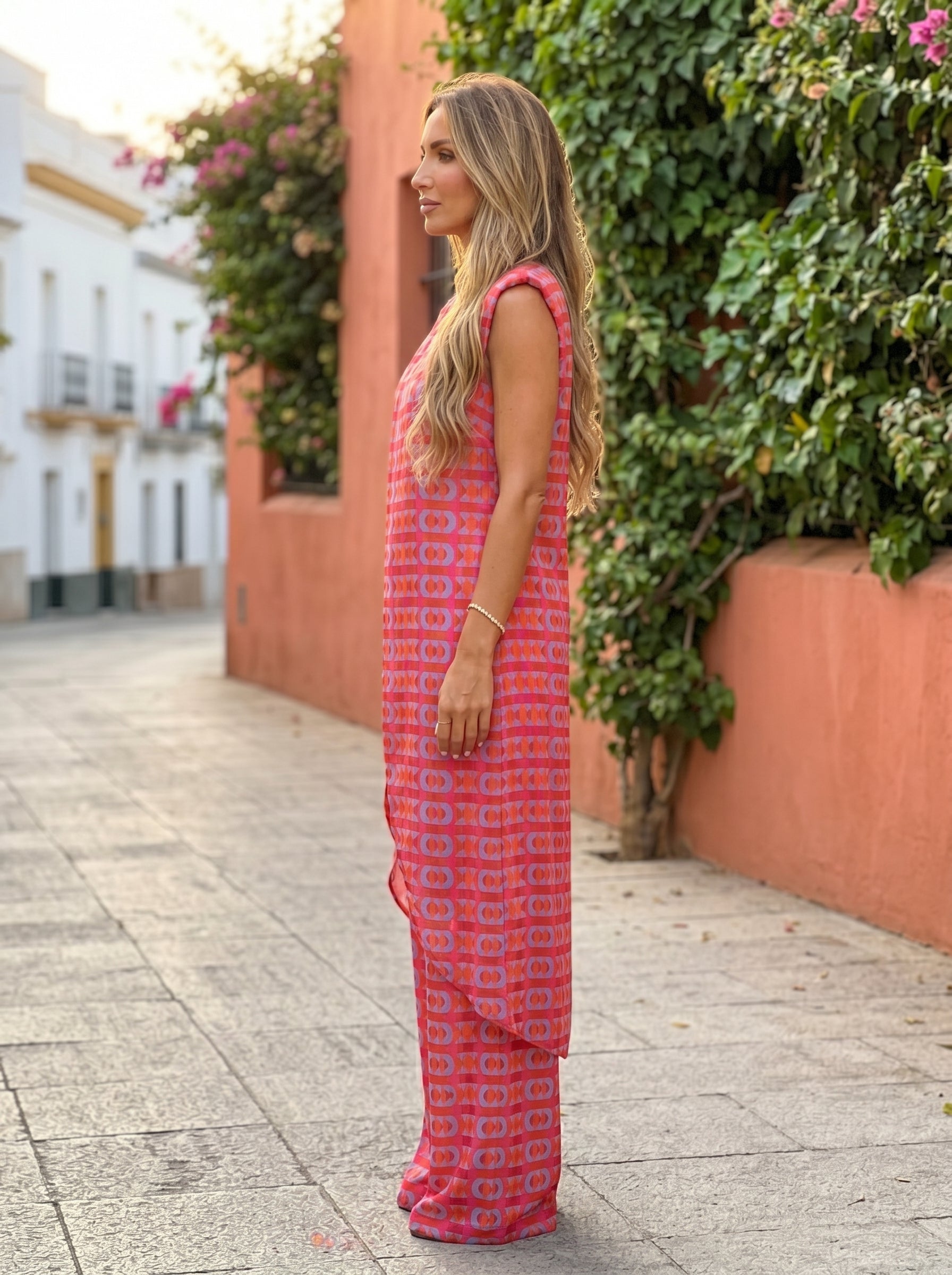 Vera | Conjunto fluido de túnica y pantalón palazzo con estampado retro