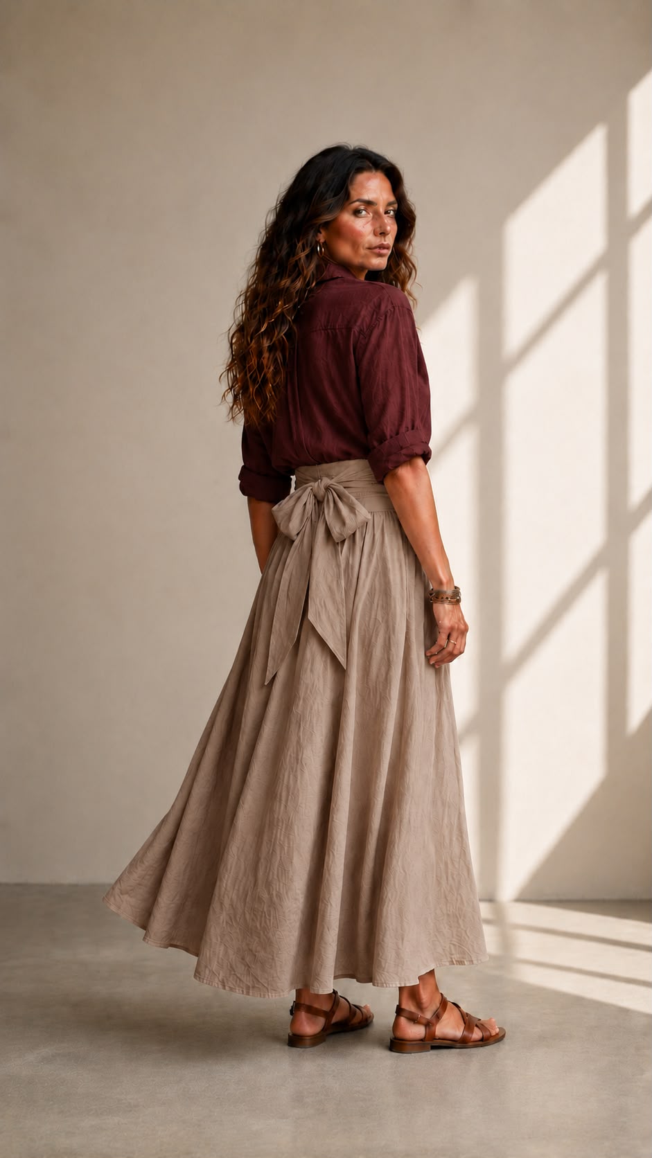 Vera™ | Conjunto de Dos Piezas: Top Negro y Falda Midi Verde Oliva