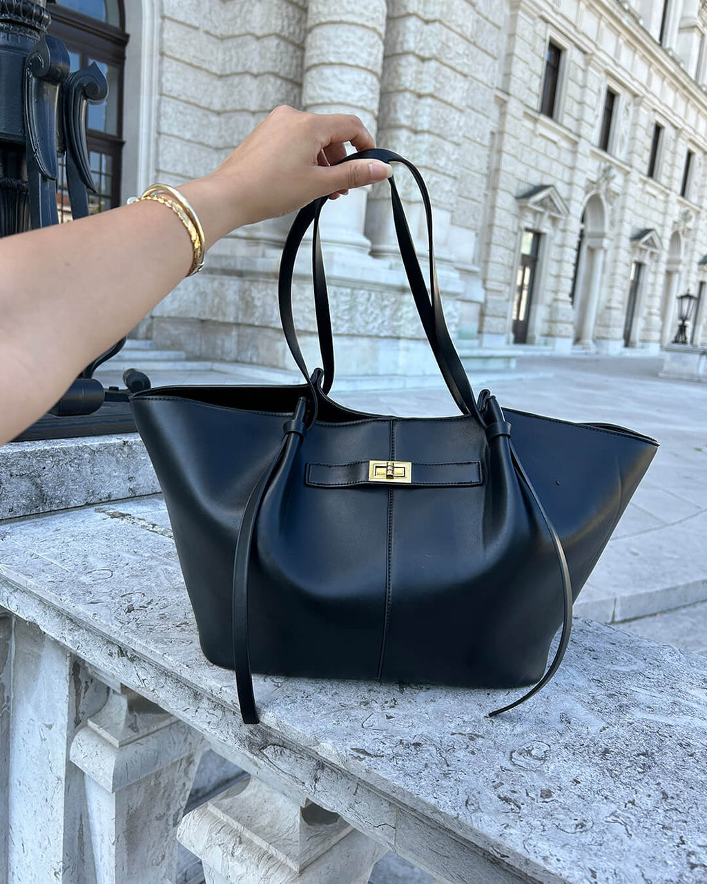 ARIA | Bolso Luxe Curve — El Complemento que lo Dice Todo