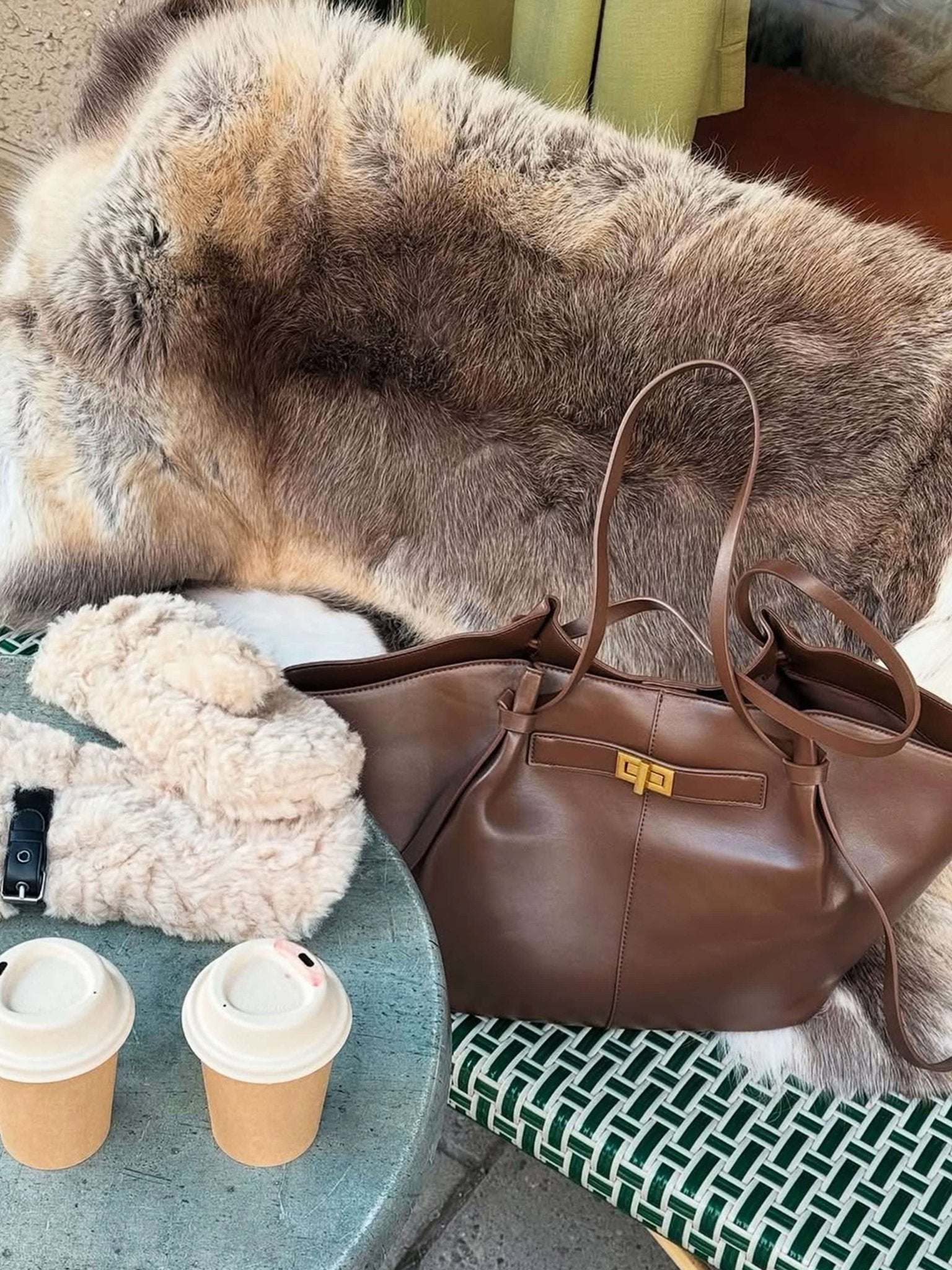 ARIA | Bolso Luxe Curve — El Complemento que lo Dice Todo