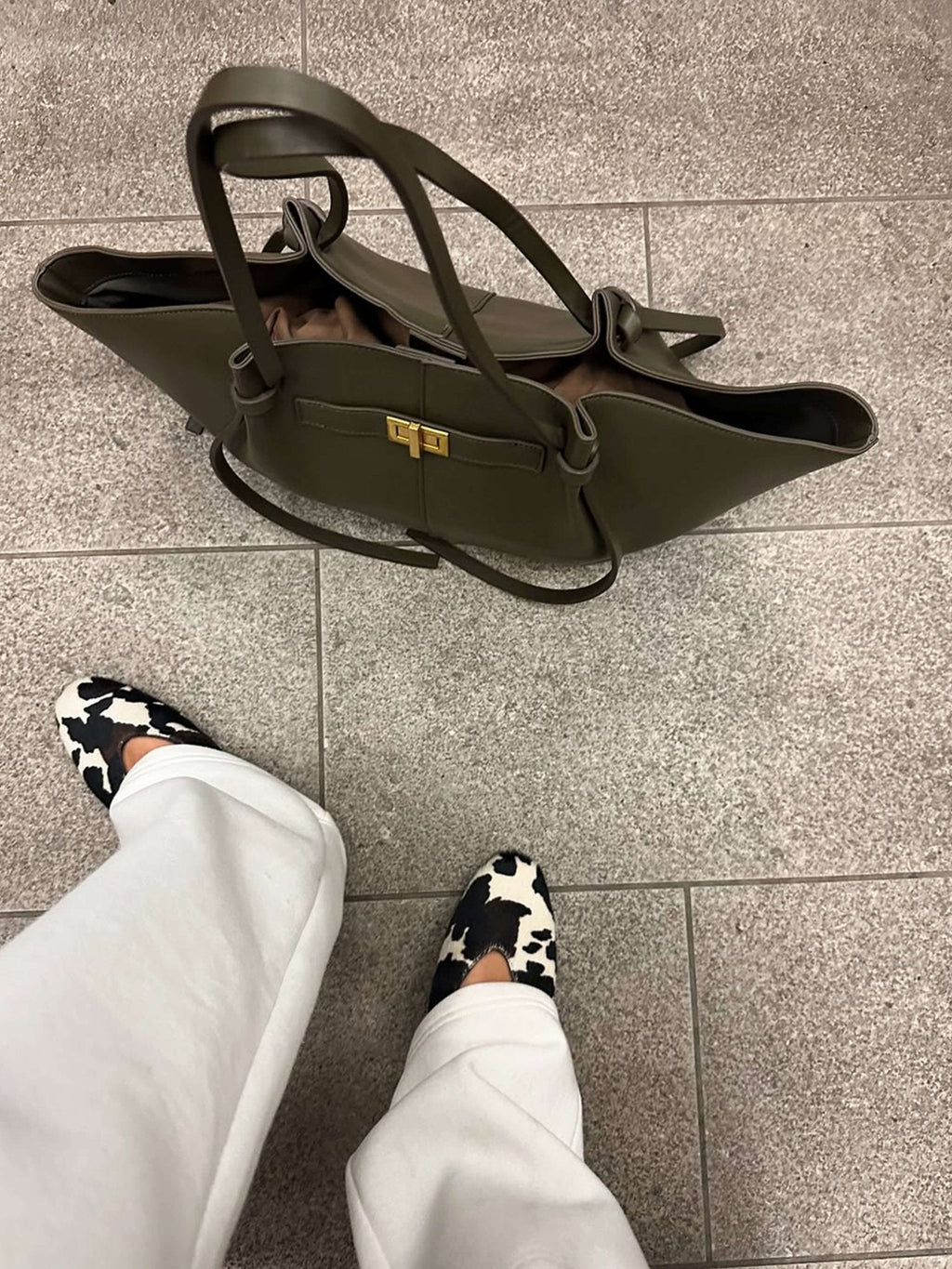 ARIA | Bolso Luxe Curve — El Complemento que lo Dice Todo